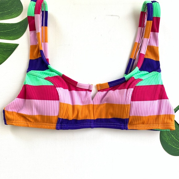 🌺 RVCA MAKO BRALETTE BIKINI TOP🌺 - Picture 4 of 6